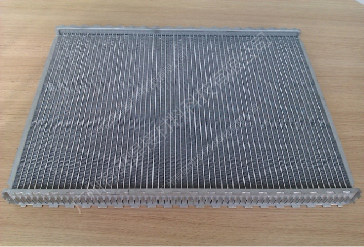 Core material structure of aluminum automotive heat exchanger